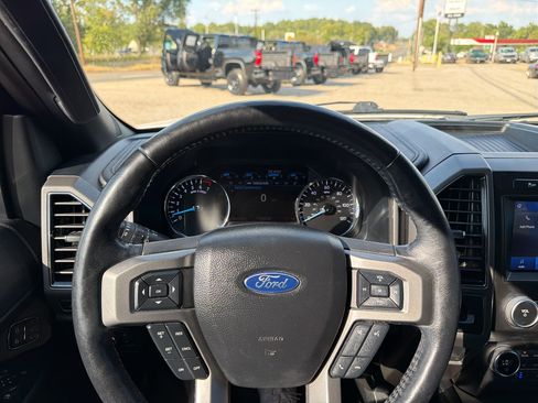 Used 2021 Ford Expedition XLT RWD image 31
