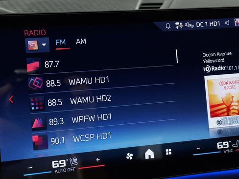 Used 2024 BMW X1 M35i w/ Premium Package image 55