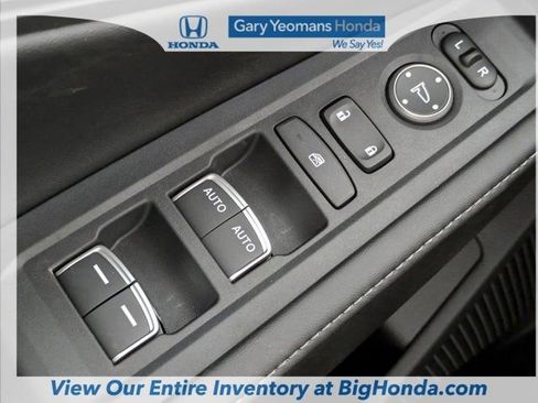 Used 2025 Honda Accord Sport image 25