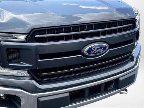 Used 2018 Ford F150 Lariat w/ Equipment Group 502A Luxury AWD/4WD image 25
