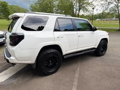 Used 2016 Toyota 4Runner Trail Premium AWD/4WD image 6