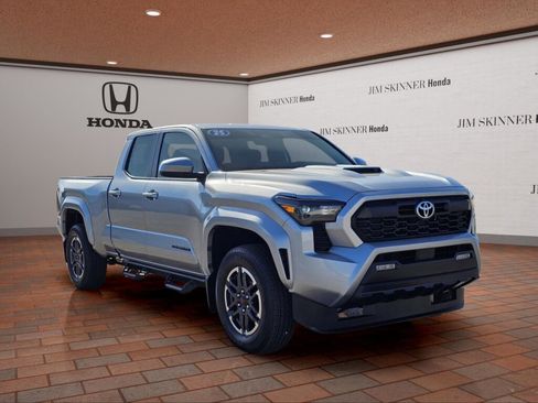 Used 2025 Toyota Tacoma TRD Sport image 5