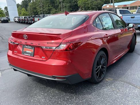 New 2026 Toyota Camry SE FWD image 3