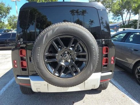 Used 2025 Land Rover Defender 110 S AWD/4WD image 11