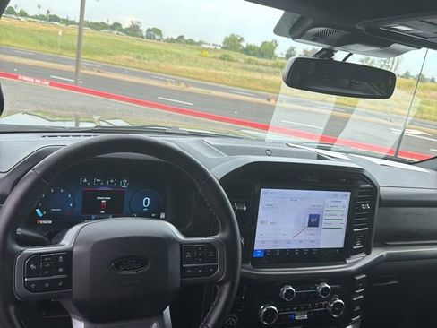 Used 2025 Ford F150 Lariat AWD/4WD image 10