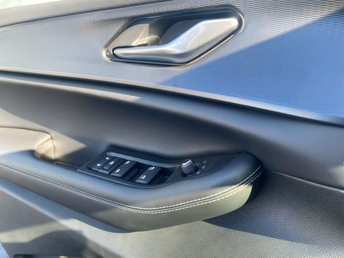 New 2025 Jeep Grand Cherokee Altitude image 25