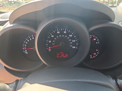 Used 2013 Kia Soul FWD image 14