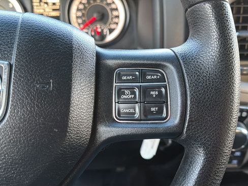 Used 2016 RAM 1500 Express image 18