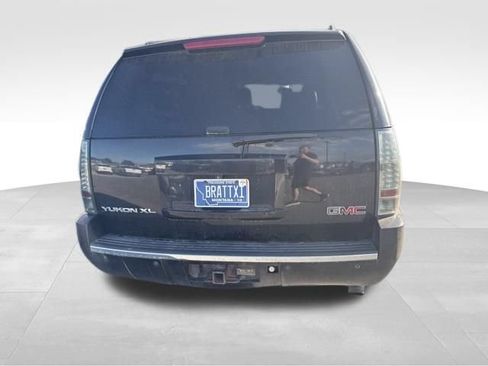 Used 2014 GMC Yukon XL Denali AWD/4WD image 16