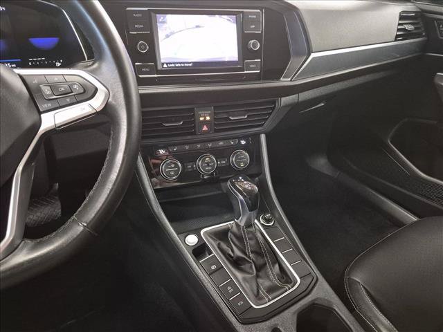 Used 2024 Volkswagen Jetta SE FWD image 14