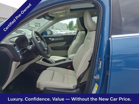 Certified 2023 Volvo XC40 B5 Plus w/ Climate Package AWD/4WD image 14