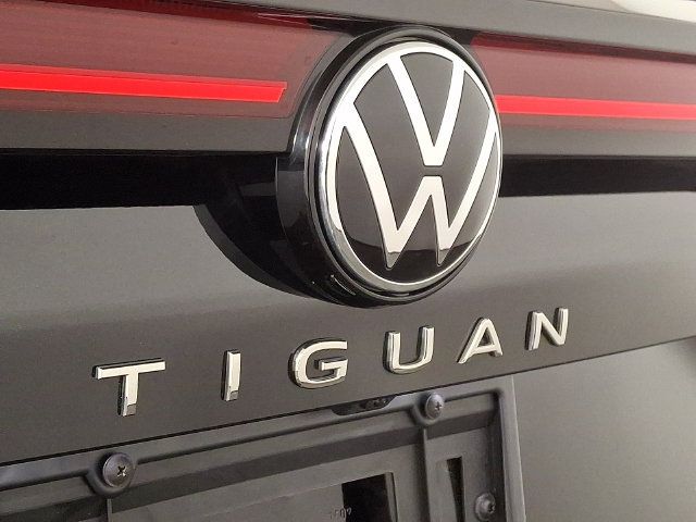Used 2025 Volkswagen Tiguan S AWD/4WD image 27