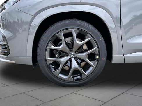 New 2026 Lexus TX 500h AWD image 11