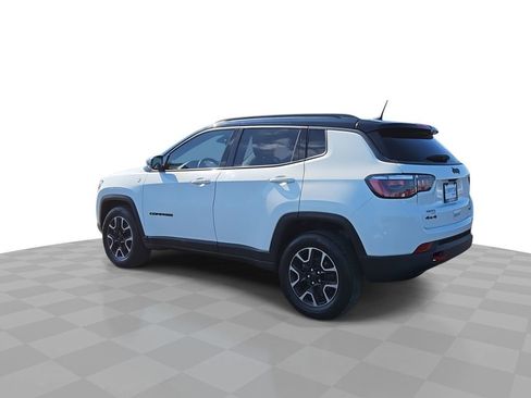 Used 2018 Jeep Compass Trailhawk w/ Cold Weather Group image 6