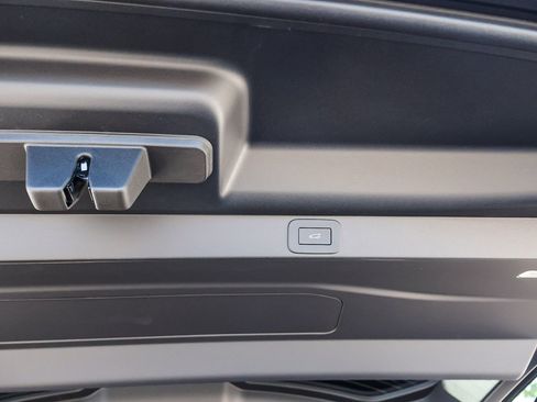 New 2026 Land Rover Range Rover SE AWD/4WD image 28