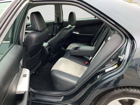 Used 2014 Toyota Camry SE image 15