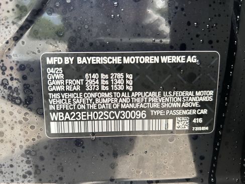 Used 2025 BMW 740i w/ Premium Package image 34