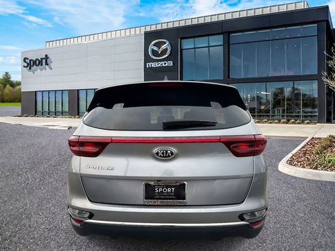 Used 2020 Kia Sportage LX image 4