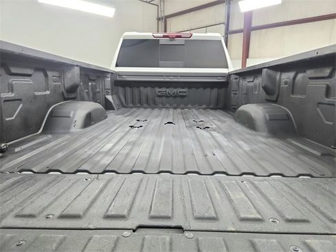 Used 2025 GMC Sierra 3500 Denali w/ Technology Package image 44