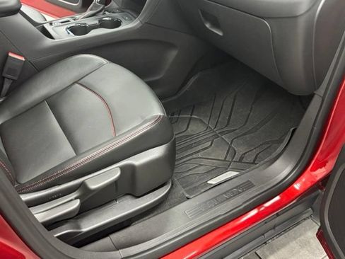 Used 2023 Chevrolet Equinox RS w/ RS Leather Package AWD/4WD image 43
