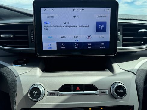 Used 2024 Ford Explorer XLT w/ Equipment Group 202A image 30