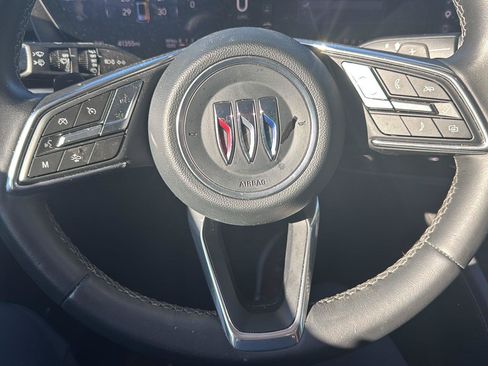 Used 2025 Buick Envision Preferred AWD/4WD image 12