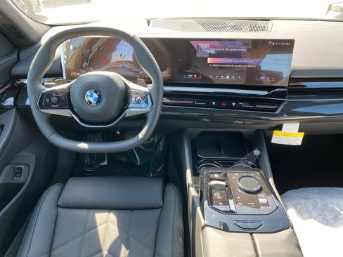 New 2026 BMW 530i xDrive w/ Premium Package AWD/4WD image 9