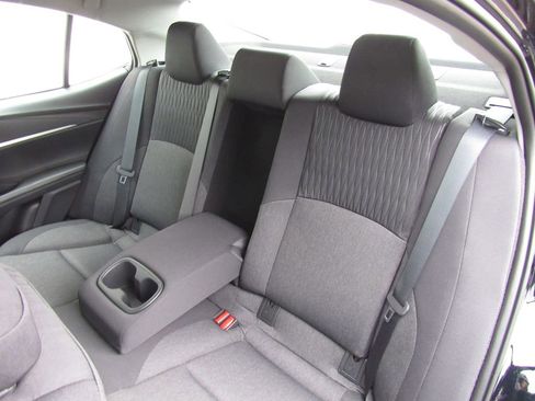 Used 2026 Toyota Camry LE w/ Preferred Package 2 (TMS) FWD image 16
