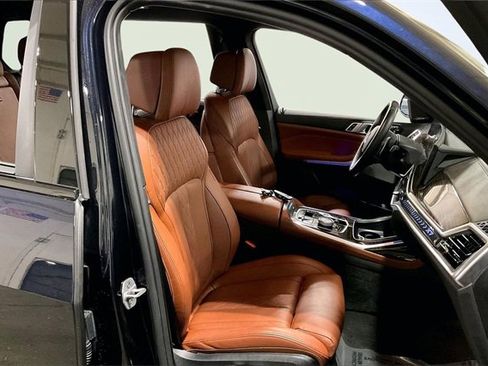Used 2023 BMW X7 xDrive40i w/ Executive Package image 7