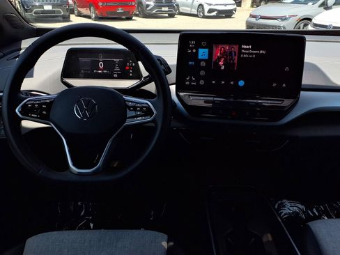 Certified 2023 Volkswagen ID.4 Pro AWD/4WD image 19