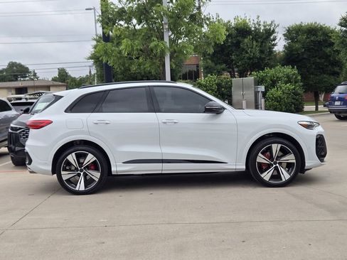 New 2026 Audi SQ5 Premium Plus AWD/4WD image 7