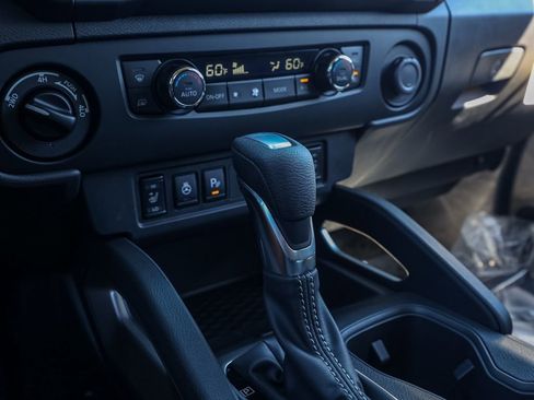 New 2026 Nissan Frontier SV image 30