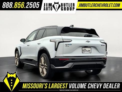 New 2026 Chevrolet Blazer EV SS image 2