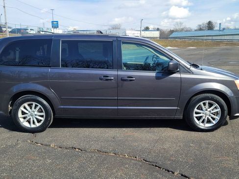 Used 2015 Dodge Grand Caravan SXT FWD image 15
