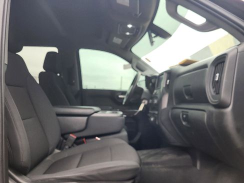 Used 2021 Chevrolet Silverado 1500 Custom Trail Boss w/ Midnight Edition image 12