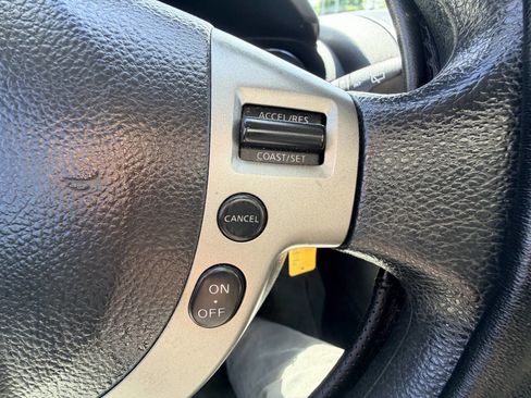 Used 2011 Nissan Rogue S AWD/4WD image 51