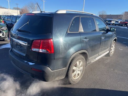 Used 2013 Kia Sorento LX w/ Convenience Pkg image 5