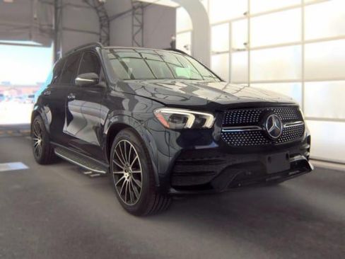 Used 2021 Mercedes-Benz GLE 450 4MATIC image 2