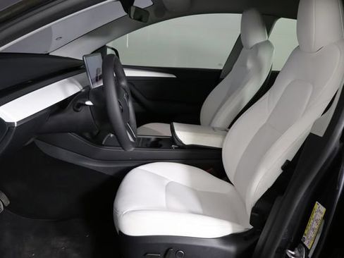 Used 2024 Tesla Model Y Long Range RWD image 6