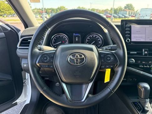 Used 2023 Toyota Camry SE FWD image 28