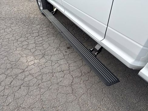 New 2026 RAM 2500 Laramie AWD/4WD image 24