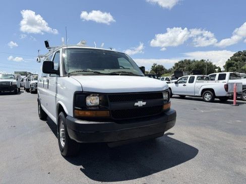 Used 2009 Chevrolet Express 2500 RWD image 3
