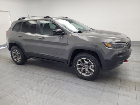 Used 2022 Jeep Cherokee Trailhawk AWD/4WD image 11
