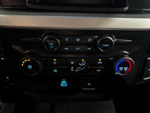 Used 2024 Ford F250 XLT AWD/4WD image 33