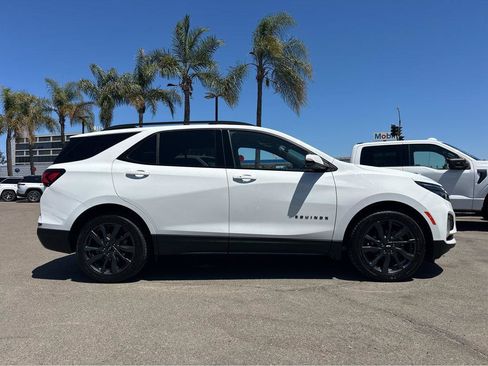 Used 2022 Chevrolet Equinox RS w/ Infotainment Package FWD image 42