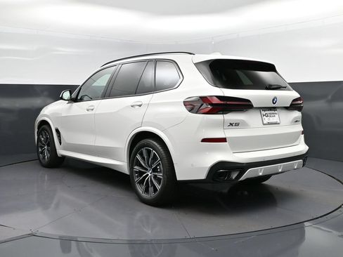 Used 2026 BMW X5 sDrive40i w/ M Sport Package RWD image 5