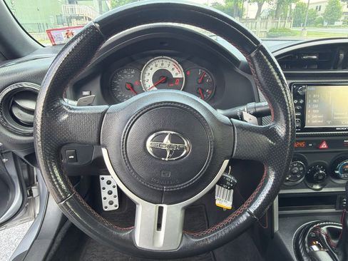 Used 2016 Scion FR-S RWD image 19