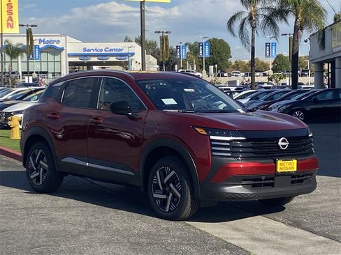 New 2026 Nissan Kicks SV image 1