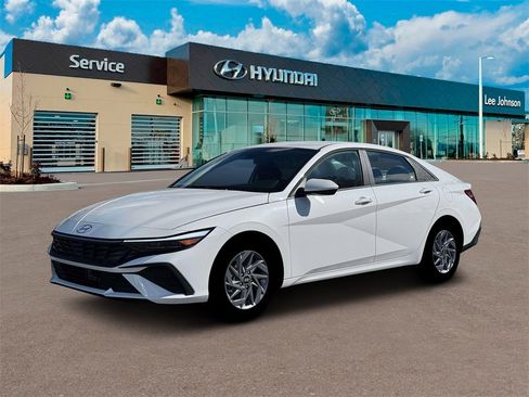 New 2026 Hyundai Elantra Blue image 2