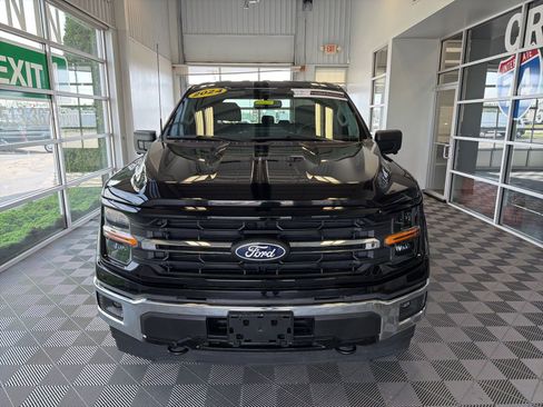 Used 2024 Ford F150 XLT AWD/4WD image 2